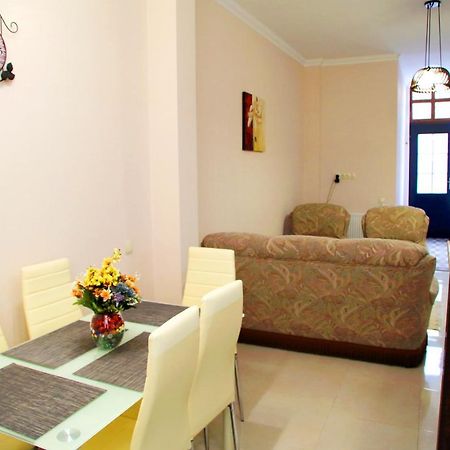 Family Apartments Тбилиси Экстерьер фото