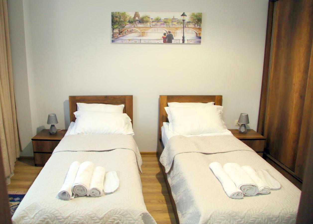 Family Apartments Тбилиси Экстерьер фото